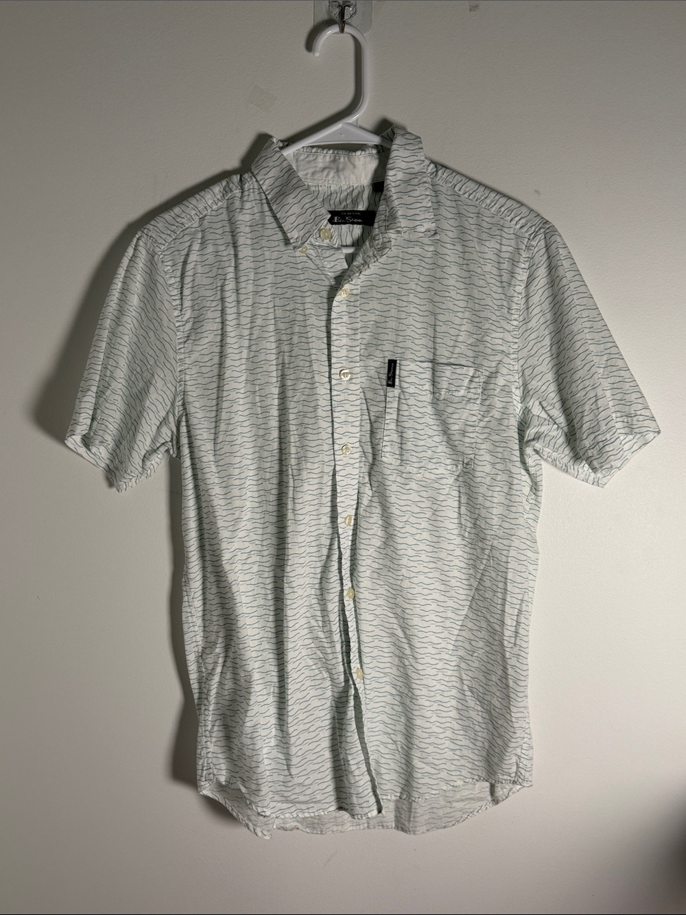 The original ben sherman blue white squigly lines short sleeve mens button down